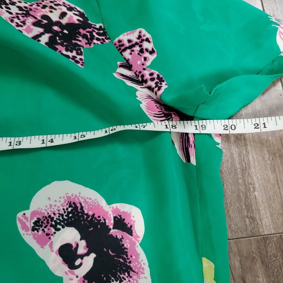 J.Crew Silk swoop Top in punk Floral - Picture 13 of 13